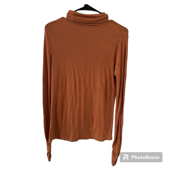 Fabletics Jess Long-Sleeve Turtleneck Top - Picture 3 of 6